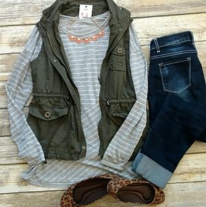 Diagonal striped tunic top